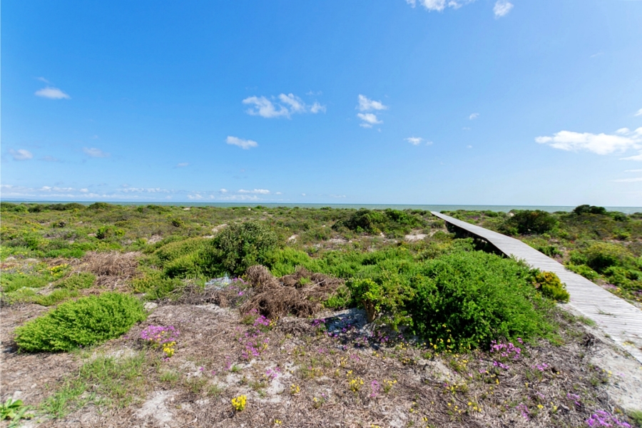 4 Bedroom Property for Sale in Dwarskersbos Western Cape